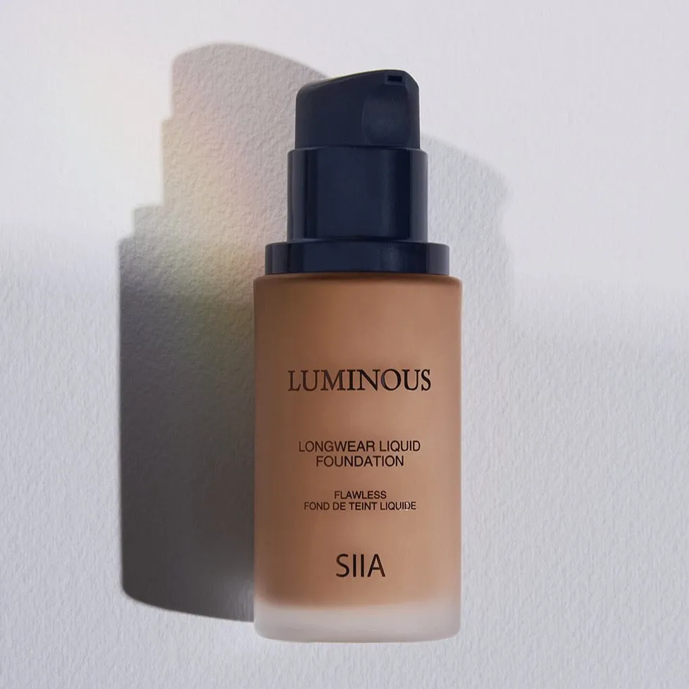 Luminous Longwear Liquid Foundation C 105 MACCHIATO