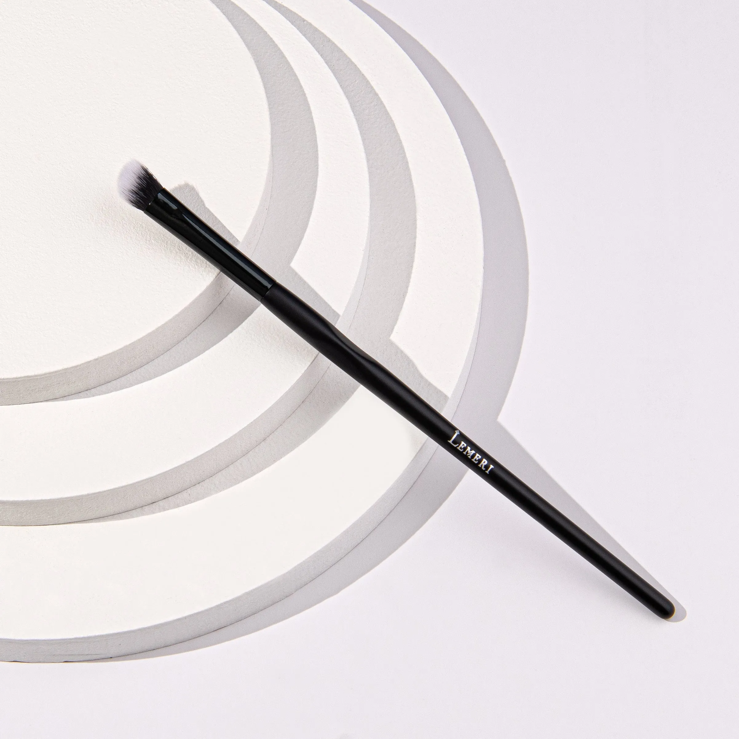 Precise Angled Blending Brush M56